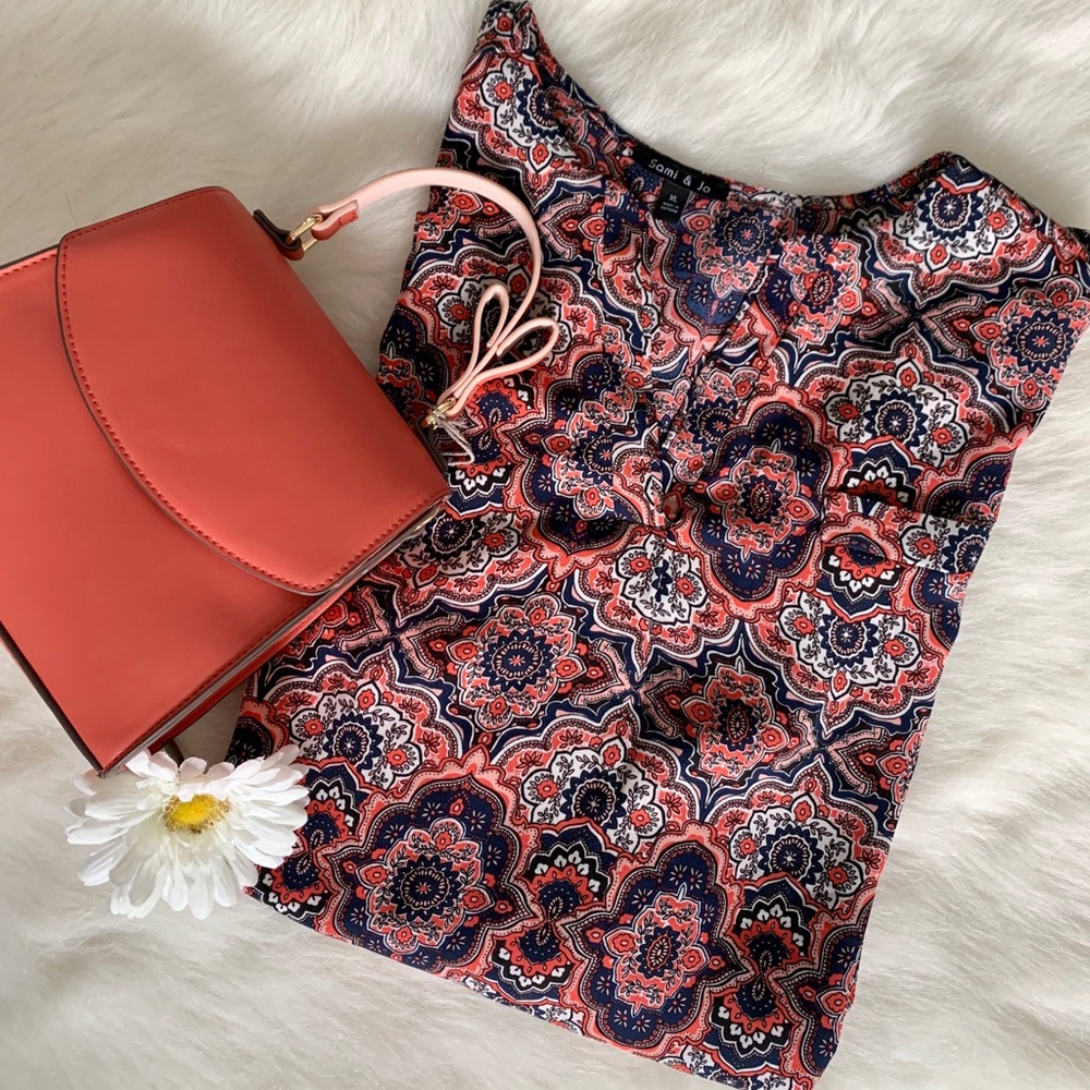 Women’s Peach/Navy Blue Paisley Print Top/Blouse